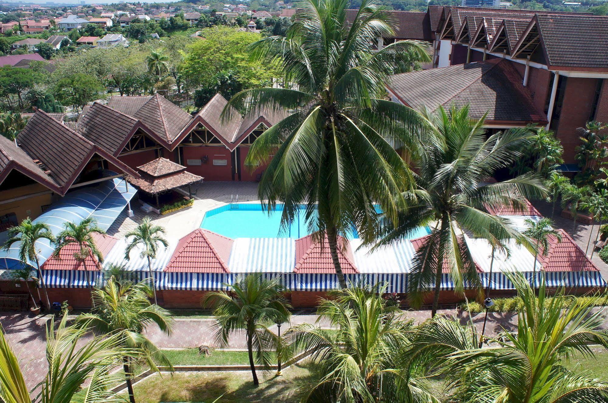 Intekma Resort & Convention Centre Shah Alam Exterior photo